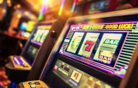8g77 ငါးပစ်ဂိမ်း Weapon Upgrade Golden Cannon VIP Boss Battle Jackpot Round Myanmar ကစားသမားများ ဆုငွေကြီးများ ပစ်ချနေသောပုံ